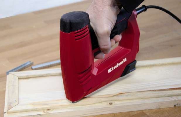 Einhell TC-EN 20 E elektromos tűzőgép