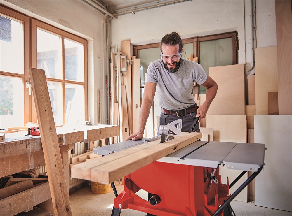 Einhell TC-TS 254 U asztali körfűrész