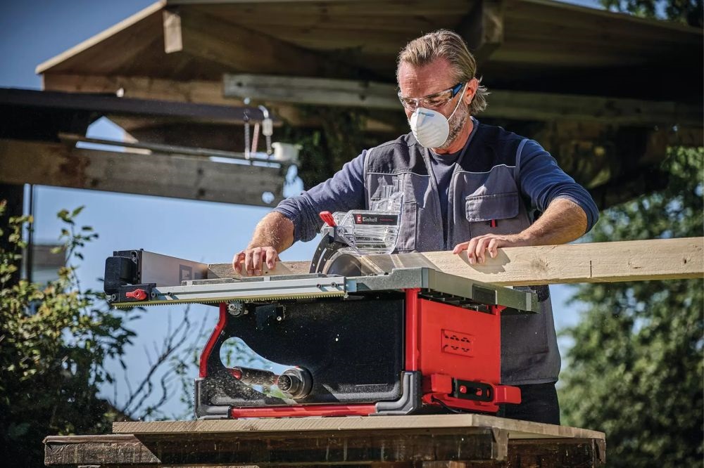 Einhell TP-CC 10 T asztali körfűrész