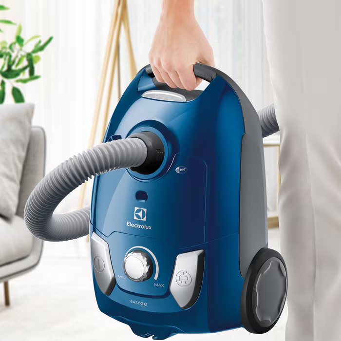 Electrolux EEG41CB élénk kék porzsákos porszívó