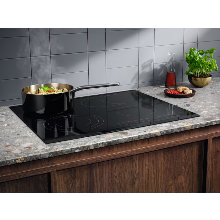 Electrolux EHF6547FXK fekete, beépíthető, elektromos üvegkerámia, főzőzóna: 4, beépíthető méret: 56cm, főzőlap