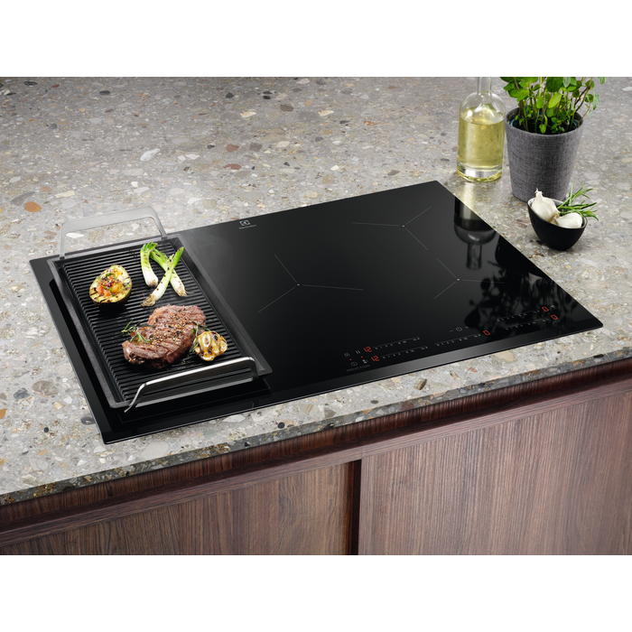 Electrolux EIV835 fekete, beépíthető, indukciós, főzőzóna: 5, beépíthető méret: 75cm, főzőlap