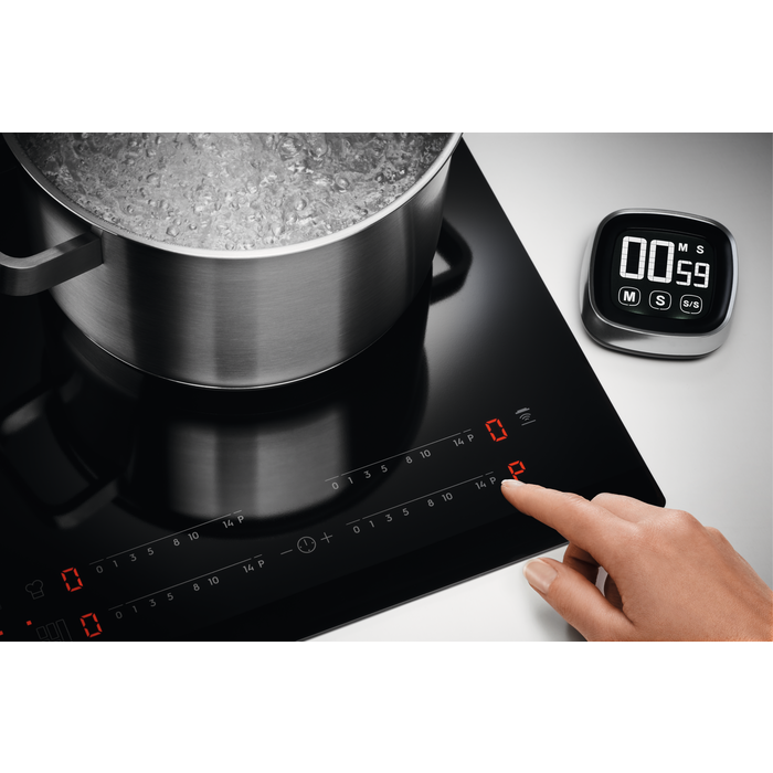 Electrolux EIV835 fekete, beépíthető, indukciós, főzőzóna: 5, beépíthető méret: 75cm, főzőlap