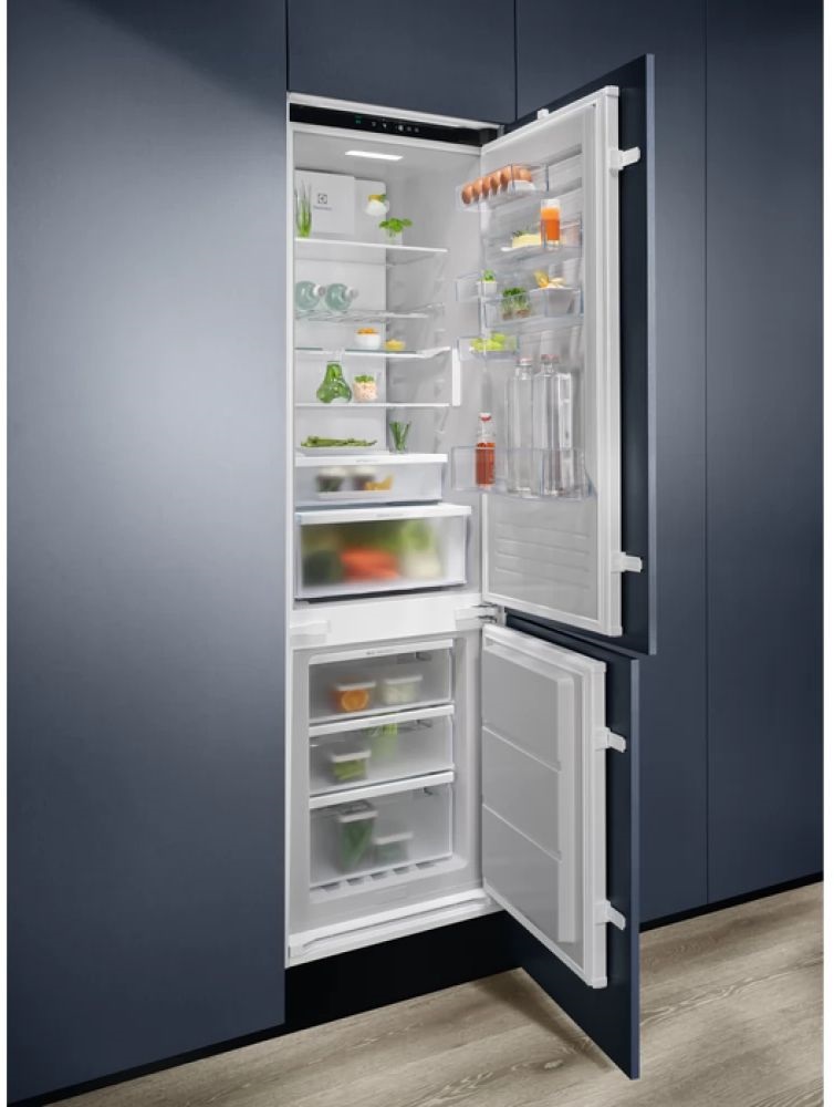 Electrolux ENP7MD19S alulfagyasztós, beépíthető, Hűtő:207L, Fagyasztó:62L, No frost hűtőszekrény