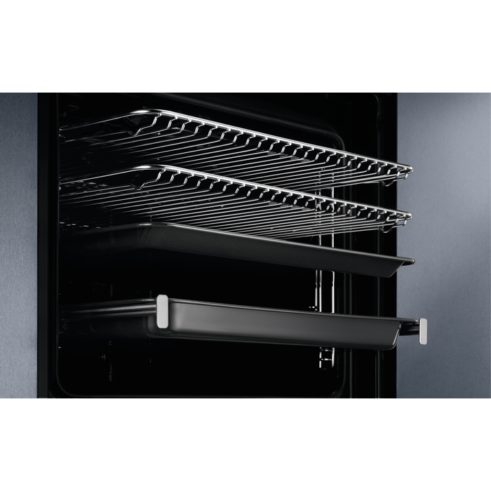 Electrolux EOB9S31WX inox, beépíthető, sütőtér: 70L, grill, légkeverés, gőzsütő
