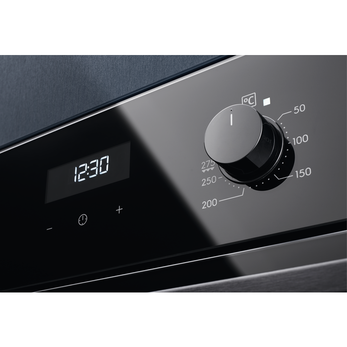 Electrolux EOD5C50Z fekete, beépíthető, sütőtér: 72L, grill, légkeverés, katalitikus, sütő