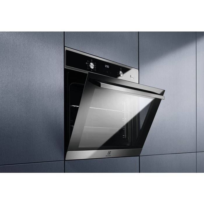 Electrolux EOD5C71X SteamBake fekete, beépíthető, sütőtér: 72L, grill, légkeverés, katalitikus, sütő