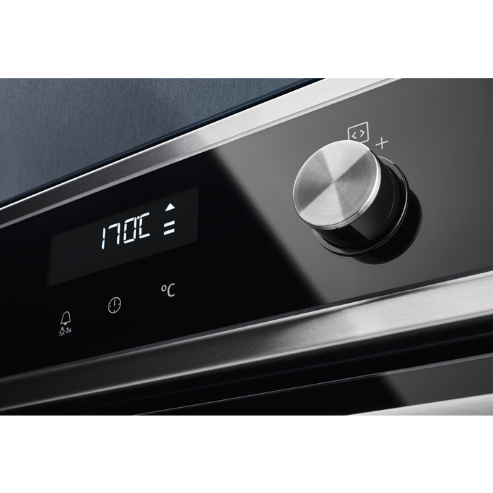 Electrolux EOD6P71X fekete, beépíthető, sütőtér: 72L, grill, légkeverés, pirolitikus, sütő