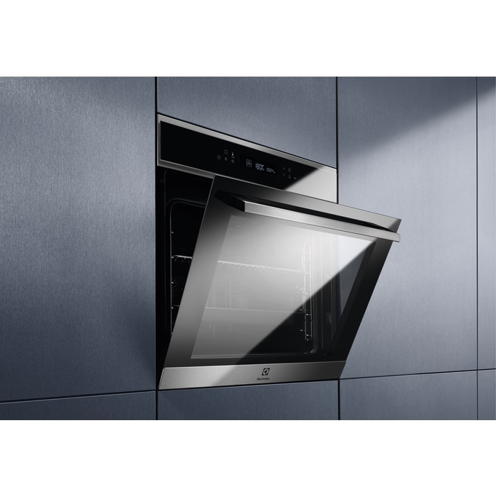 Electrolux EOE7P31X fekete, beépíthető, sütőtér: 72L, grill, légkeverés, pirolitikus, sütő