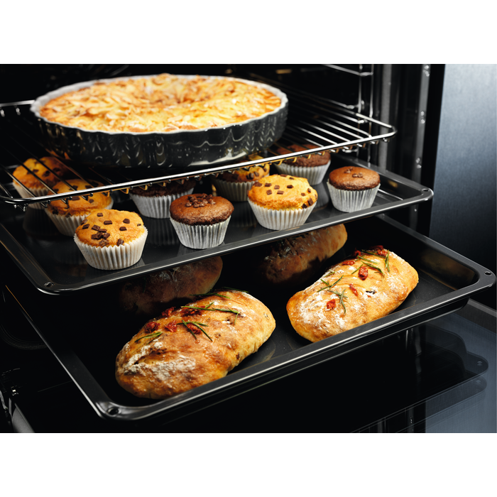 Electrolux EOF3H00BX inox, beépíthető, sütőtér: 65L, grill, légkeverés, sütő