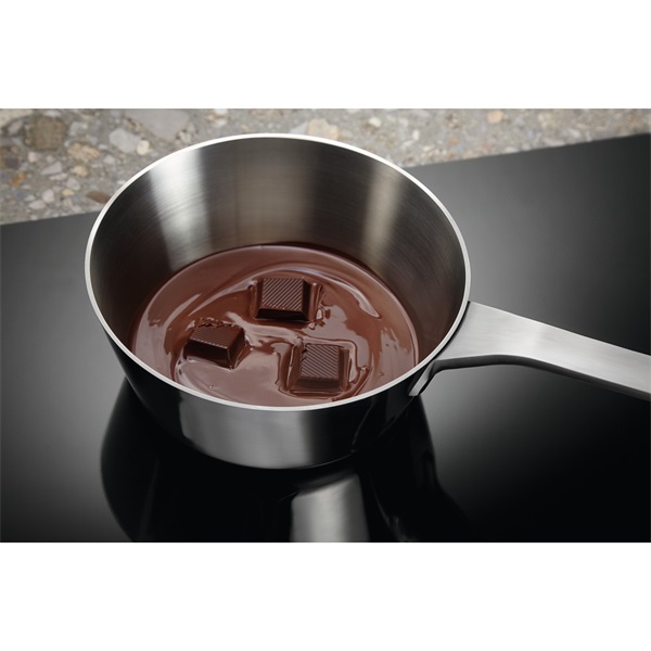 Electrolux LIB60420CK fekete, beépíthető, indukciós, főzőzóna: 4, beépíthető méret: 56cm, főzőlap (Újszerű)