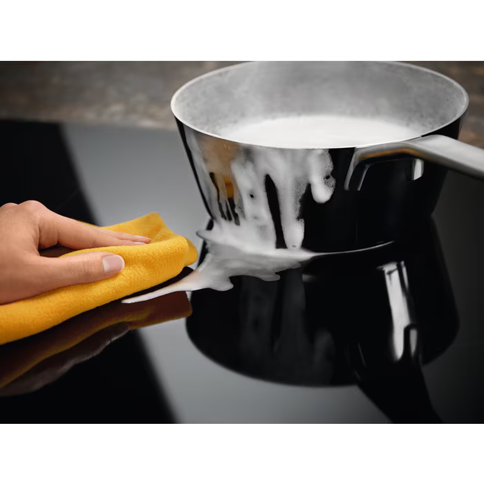 Electrolux LIT30230C fekete, beépíthető, indukciós, főzőzóna: 2, beépíthető méret: 27cm, főzőlap