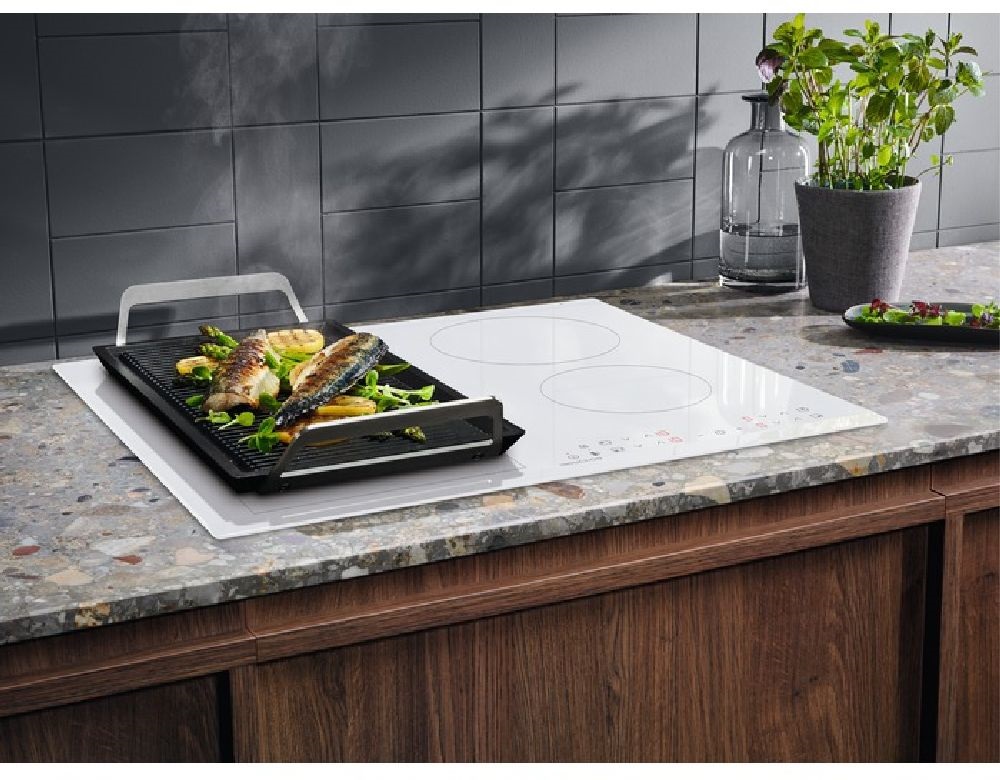 Electrolux LIV63431BW fehér, beépíthető, indukciós, főzőzóna: 4, beépíthető méret: 56cm, főzőlap