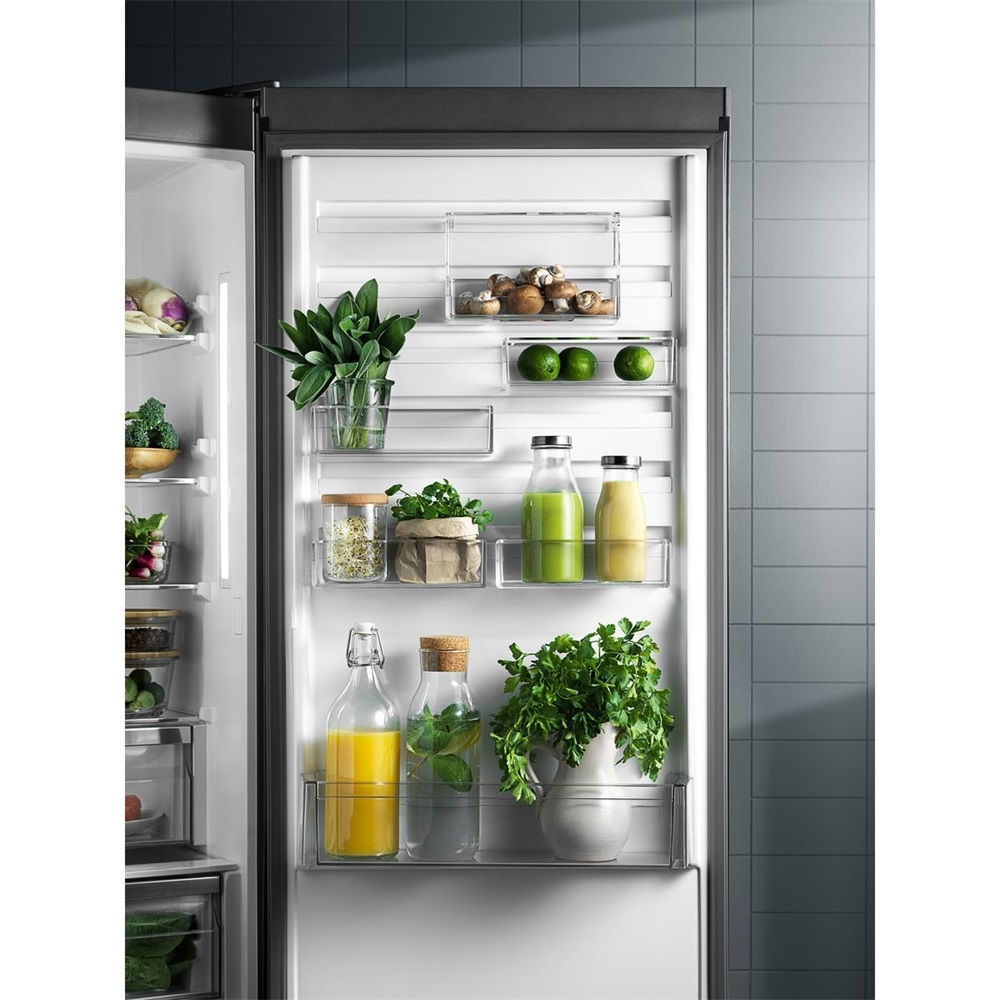 Electrolux LRC4DE35WR (K) fehér, egyajtós, Hűtő:357L, hűtőszekrény (Újszerű)