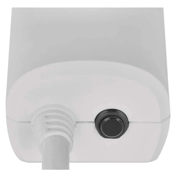 Emos P54213 1,5m 380J SCHUKO 3 csatlakozós fehér túlfeszültség védett elosztó