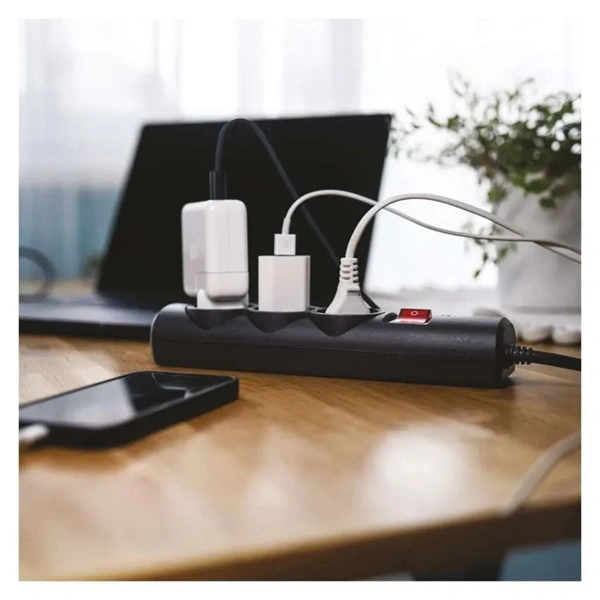 Emos P54214 1,5m 380J SCHUKO 3 csatlakozós fekete túlfeszültség védett elosztó