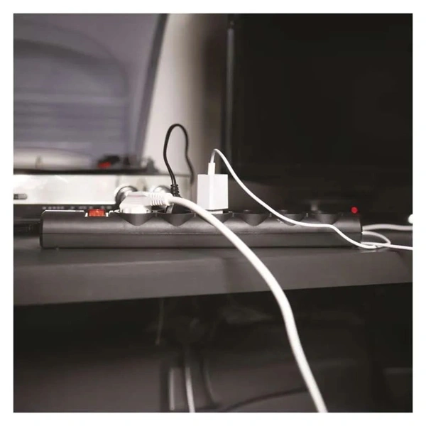 Emos P54219 3m 380J SCHUKO 6 csatlakozós fekete túlfeszültség védett elosztó