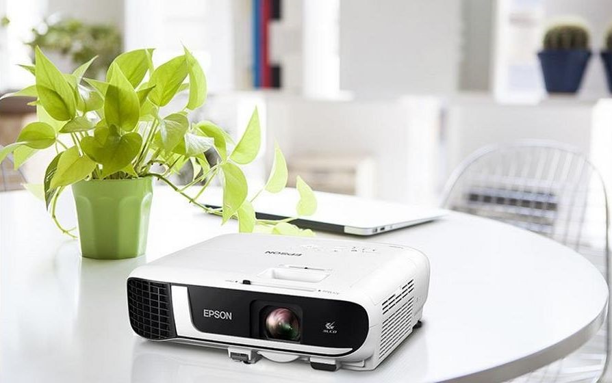 Epson EB-FH52 3LCD 4000L 12000 óra Full HD házimozi projektor