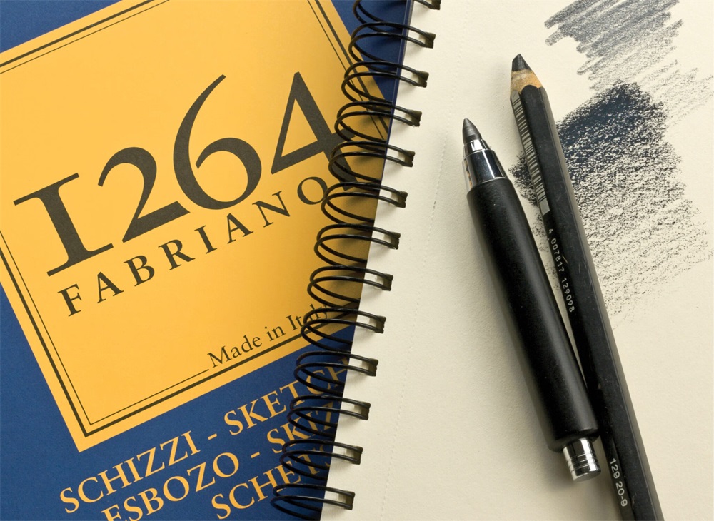 Fabriano 1264 Sketch 90 g A4 120 lap spirál rajz- és vázlattömb