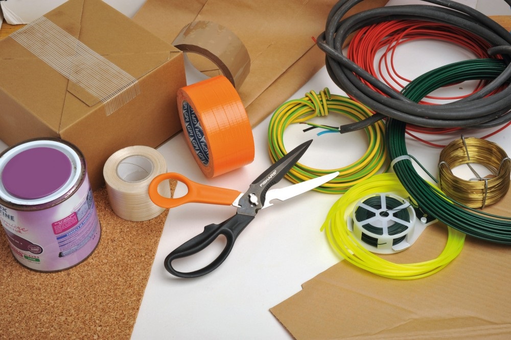 Fiskars 715692 Cuts+More olló