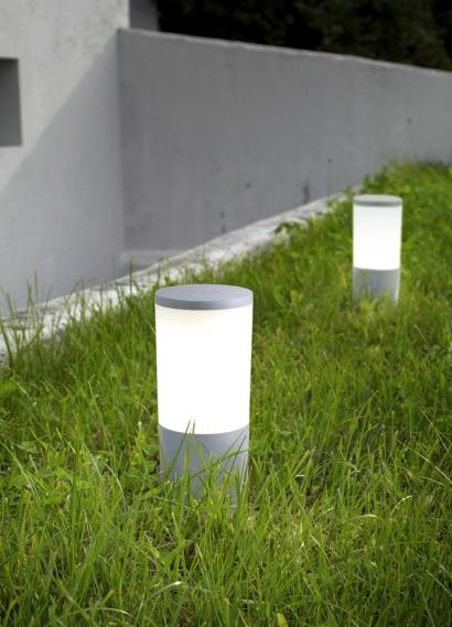 Fumagalli AMELIA 800 LED 8W 2,7K E27 szürke kültéri állólámpa