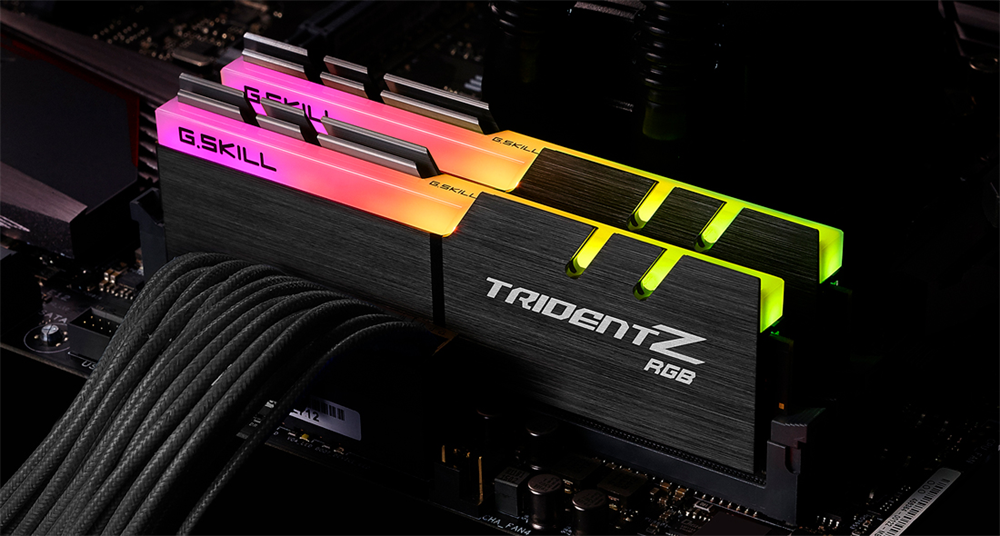 G.Skill 16GB/3600MHz DDR-4 Trident Z RGB (Kit! 2db 8GB) (F4-3600C18D-16GTZRX) memória