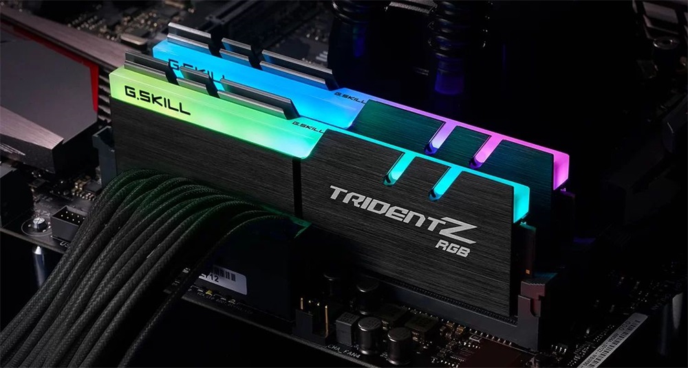 G.Skill 16GB 3200MHz DDR-4 Trident Z RGB Intel XMP (Kit! 2db 8GB) (F4-3200C14D-16GTZR) memória
