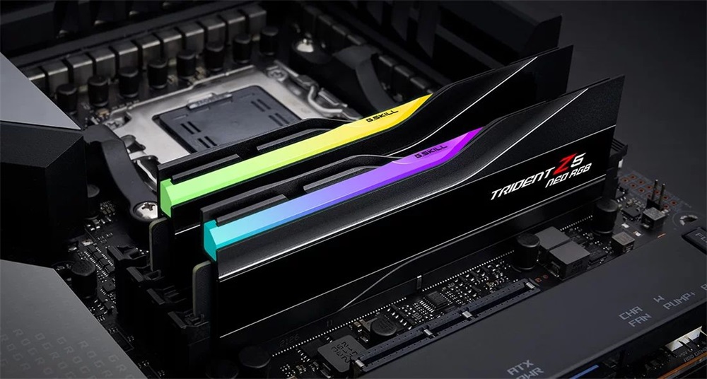 G.Skill 32GB/6000MHz DDR-5 Trident Z5 Neo RGB (Kit! 2db 16GB) (F5-6000J3238F16GX2-TZ5NR) memória