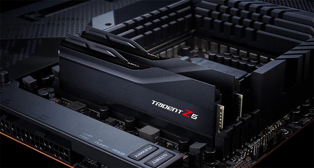 G.Skill 32GB/6400MHz DDR-5 Trident Z5 (Kit! 2db 16GB) (F5-6400J3239G16GX2-TZ5K) memória