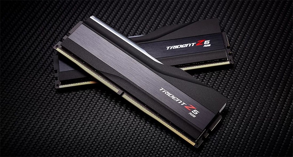 G.Skill 64GB 5600MHz DDR-5 Trident Z5 RGB (Kit! 2db 32GB) (F5-5600J3036D32GX2-TZ5RK) memória