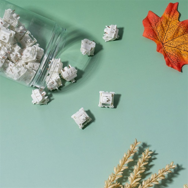 Gateron Smoothie - Full POM Lineáris switch (10db)