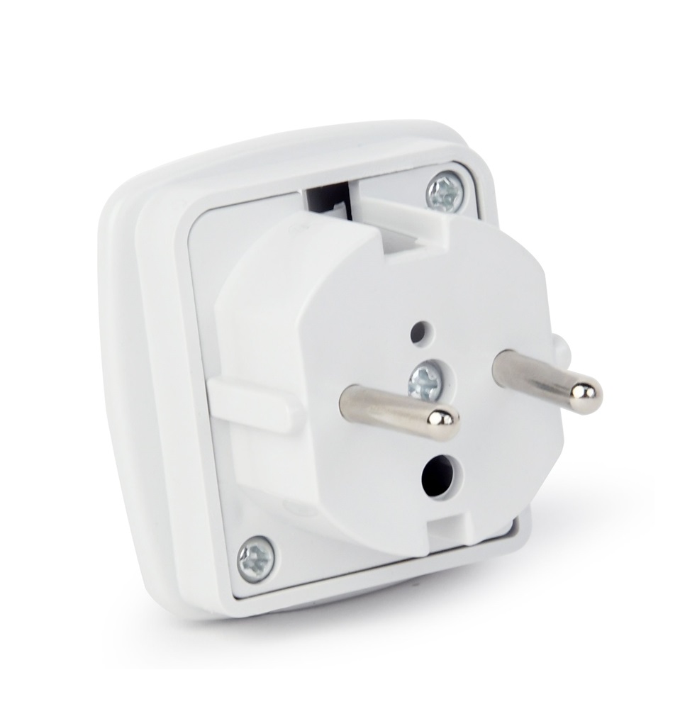 Gembird UK/EU fehér utazó adapter
