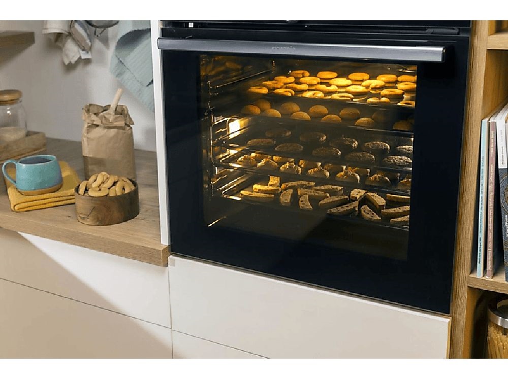 Gorenje BO6717E03BG fekete, beépíthető, sütőtér: 77L, grill, légkeverés, hidrolitikus, sütő