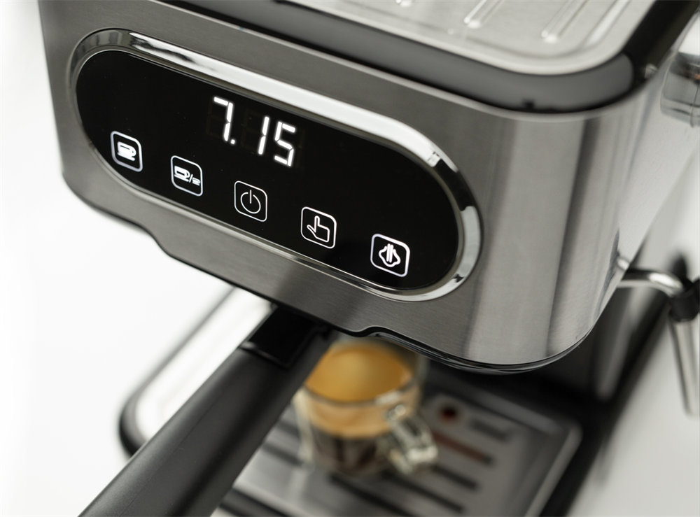 Gorenje ESCM15DBK inox-fekete espresso kávéfőző