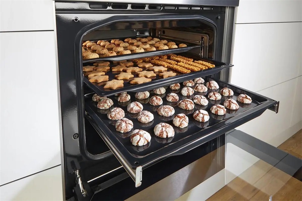 Gorenje GEC5C42WG fehér, szabadonálló, kerámialapos, elektromos, főzőzóna: 4, sütő:70L, grill, tűzhely (Újszerű)