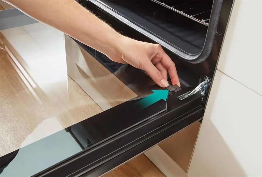 Gorenje GECS6C70WPA fehér, szabadonálló, kerámialapos, elektromos, főzőzóna: 4, sütő:71L, grill, tűzhely