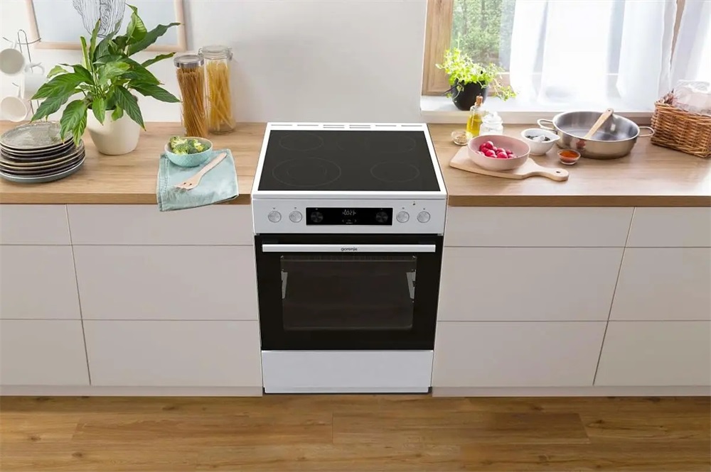 Gorenje GECS6C70WPA fehér, szabadonálló, kerámialapos, elektromos, főzőzóna: 4, sütő:71L, grill, tűzhely