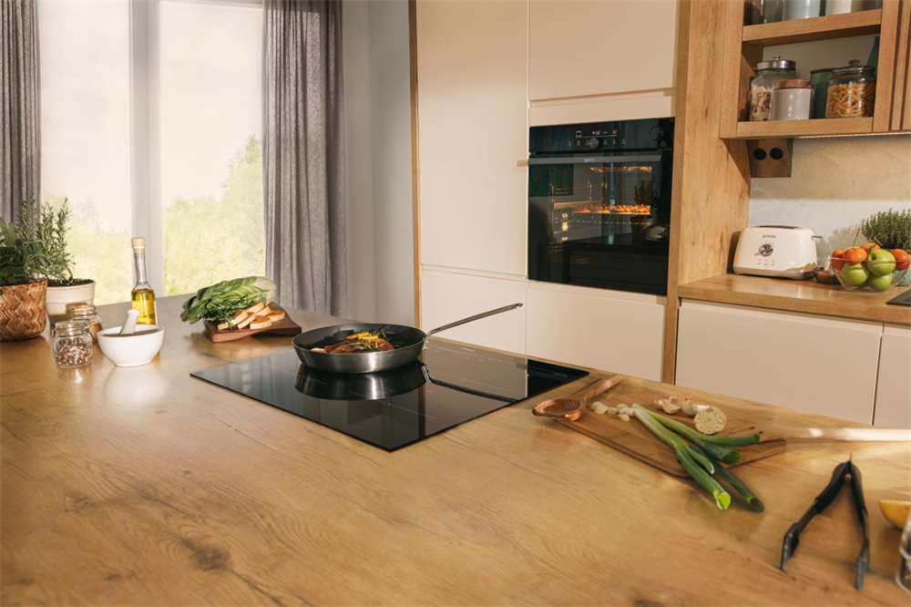 Gorenje ISC 645 BSC fekete, beépíthető, indukciós, főzőzóna: 4, beépíthető méret: 56cm, főzőlap