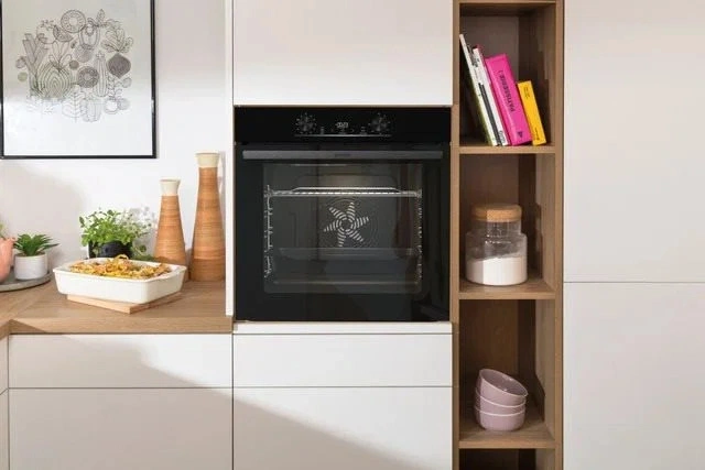 Gorenje JumpSet GBB fekete, BO6735E02BK / ECT641BSC sütő + főzőlap szett
