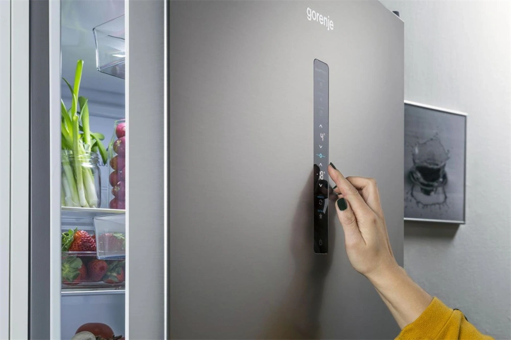 Gorenje NRK619DA2XL4 inox, alulfagyasztós, Hűtő:204L, Fagyasztó:96L, hűtőszekrény