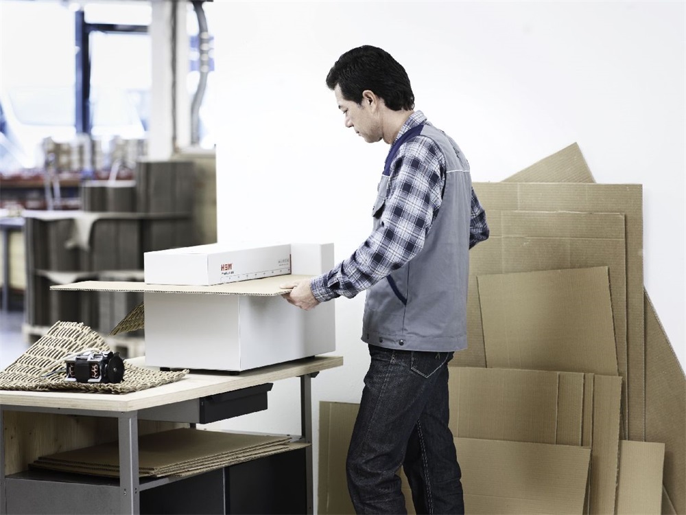 HSM ProfiPack C400 kartonperforátor
