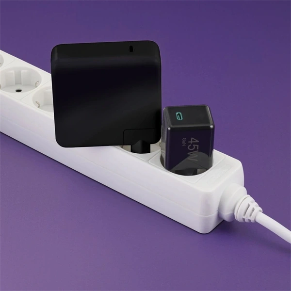 Hama 00201987 45W Type-C fekete hálózati töltő