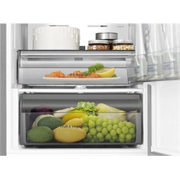 Hisense RB3K330SAIE alulfagyasztós, Hűtő:215L, Fagyasztó:115L, Total No Frosthűtőszekrény