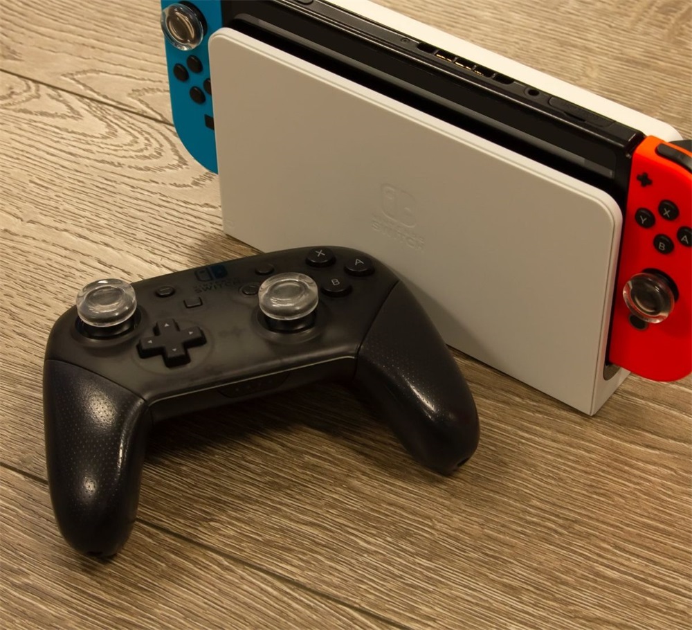 Hyperkin M07534-SW GummiFlex Nintendo Switch átlátszó hüvelykujj csúszásgátló (4 db)