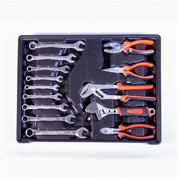 IRIS TOOLS TS-1-008 műanyag táskában szerszámkészlet (Használt - A)