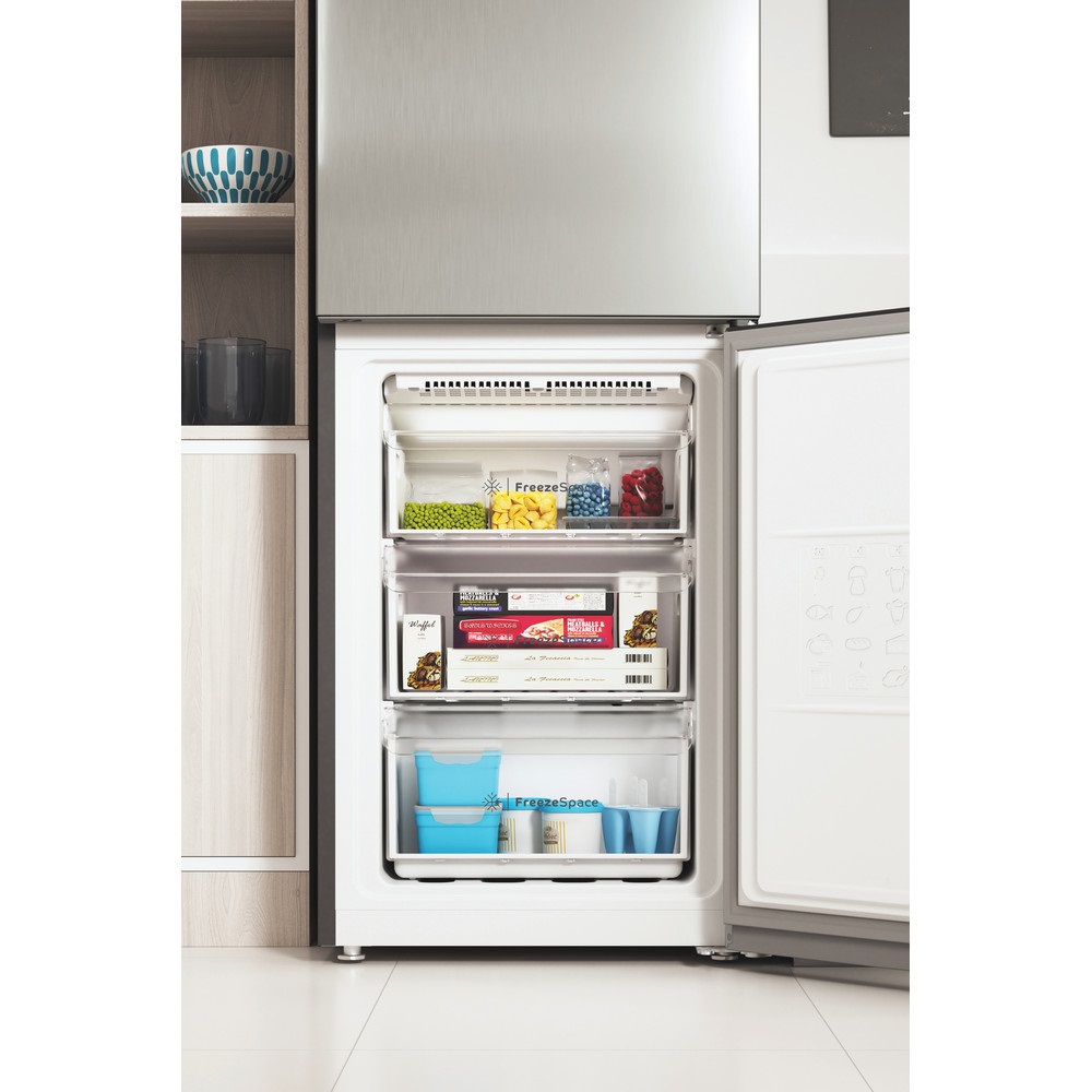 Indesit INFC8 TI21X inox, alulfagyasztós, Hűtő:231L, Fagyasztó:104L, Total No frost hűtőszekrény (Használt - A)