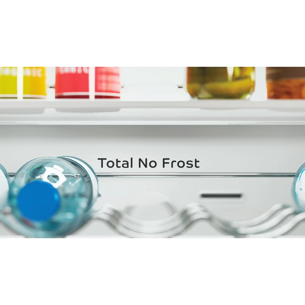 Indesit INFC8 TI21 W ezüst, alulfagyasztós, Hűtő:231L, Fagyasztó:104L, No frost hűtőszekrény
