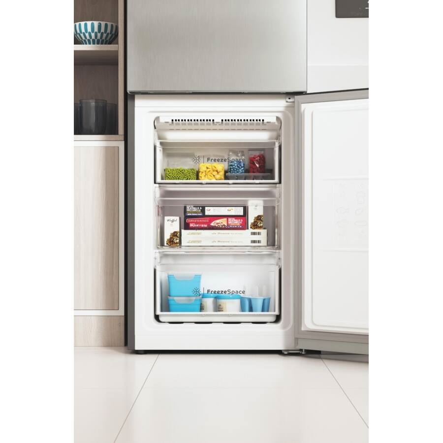 Indesit INFC8 TT33X inox, alulfagyasztós, Hűtő:231L, Fagyasztó:104L, Total No frost hűtőszekrény
