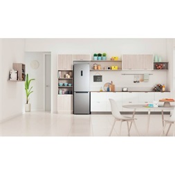 Indesit INFC8 TT33X inox, alulfagyasztós, Hűtő:231L, Fagyasztó:104L, Total No frost hűtőszekrény (Újszerű)