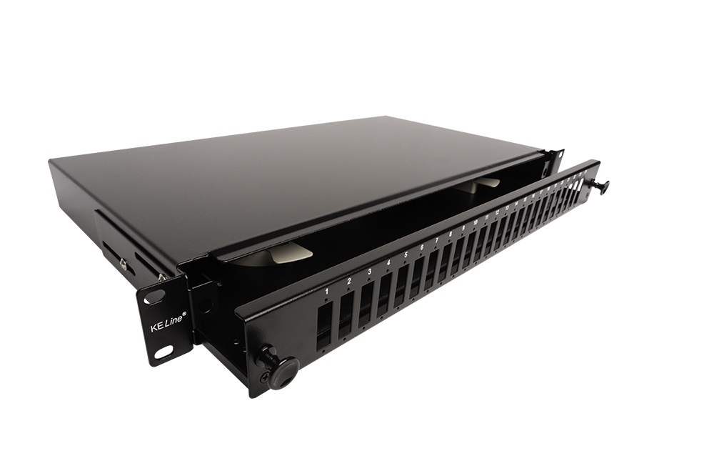 KE-Line RAB-FO-X48-SL 1U 19" Kihúzható patch panel 24xSC duplex, LC4-es toldó számára